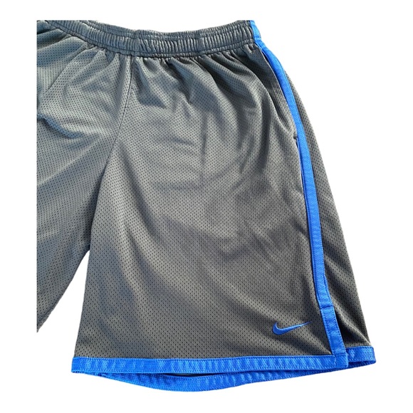 Vintage Y2K NIKE Dri-Fit Athletic Athleisure Workout Mesh Basketball Shorts - Picture 5 of 5